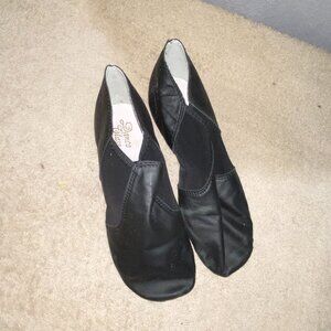 Dance Class Black Leather Jazz Shoes Women’s Size 8 Slip-On Split Sole w/ Box